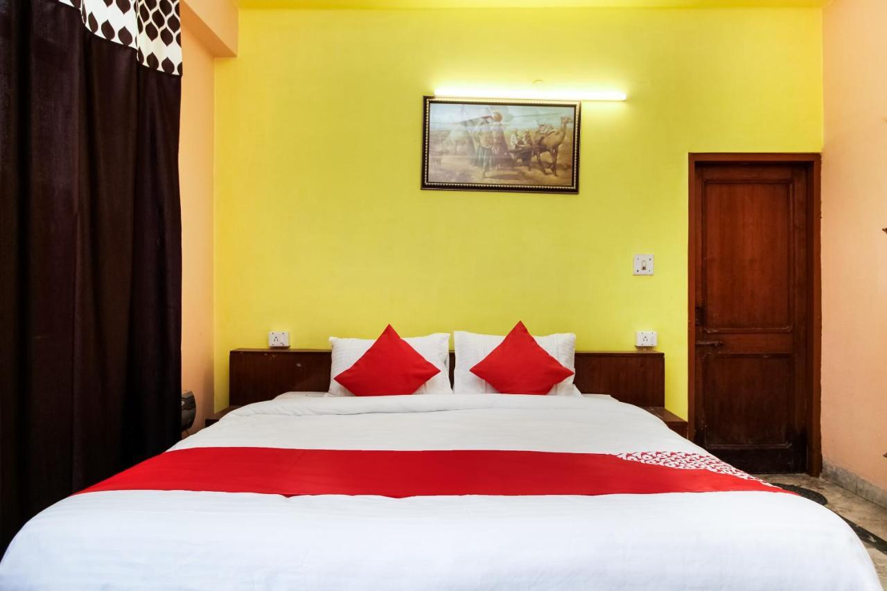 OYO 29394 Hotel Apoorva Deluxe Jaipur Buitenkant foto
